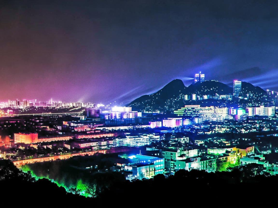 鹤山之光，用灯光勾勒城市轮廓